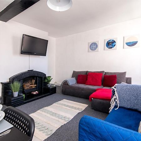Characterful 2 Bed Apartment - Spacious & Comfy Castle Donington Luaran gambar