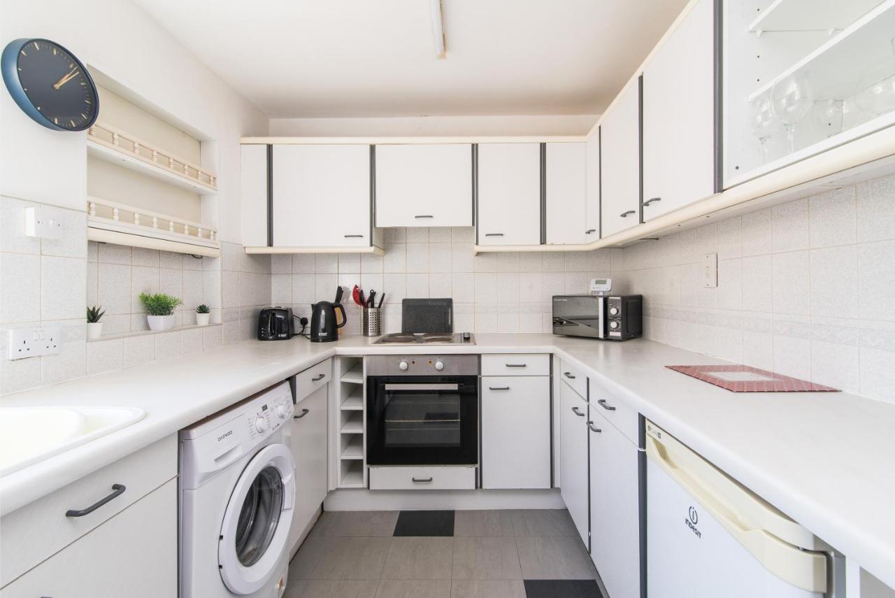 Characterful 2 Bed Apartment - Spacious & Comfy Castle Donington Luaran gambar